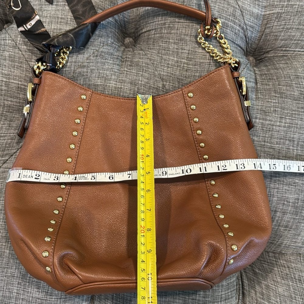 Michael Kors Bag  Brown Pebbled Leather Hobo Bag with Gold Studs and Gold Chain - Picture 15 of 17